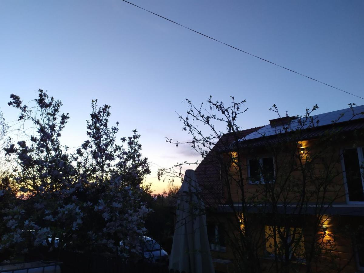 Noclegi Lesniczowka W Lanckoronie ลันซ์โคโรนา ภายนอก รูปภาพ